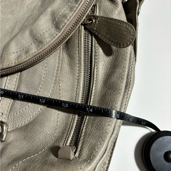 Sabina New York Grey Leather Saddle Bag - Picture 11 of 12